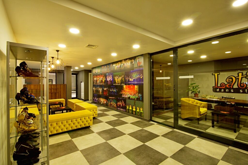 Image gallery image