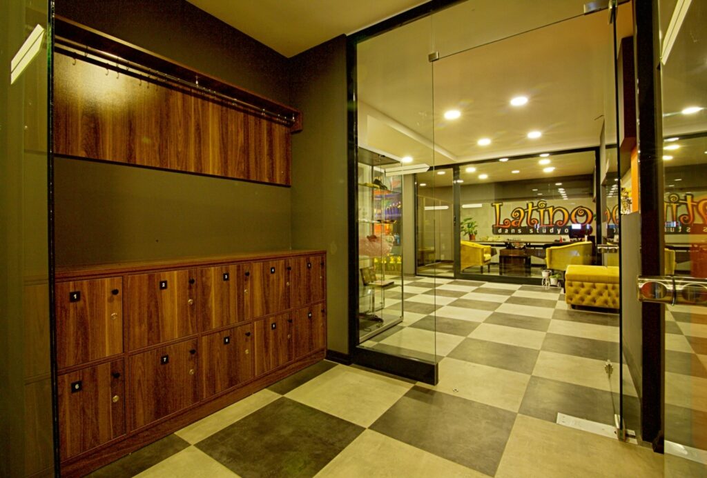 Image gallery image